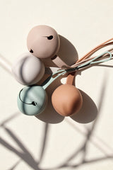 קייס עלמה למוצץ במגוון צבעים